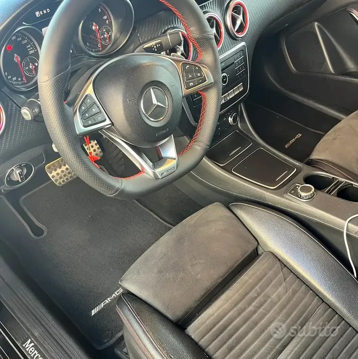 Mercedes-Benz A 2015 photo 3