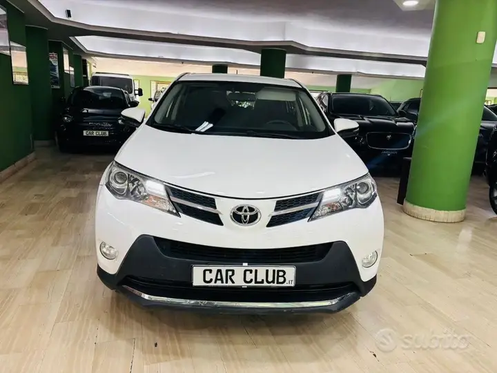 Toyota Rav4 2015 photo 2