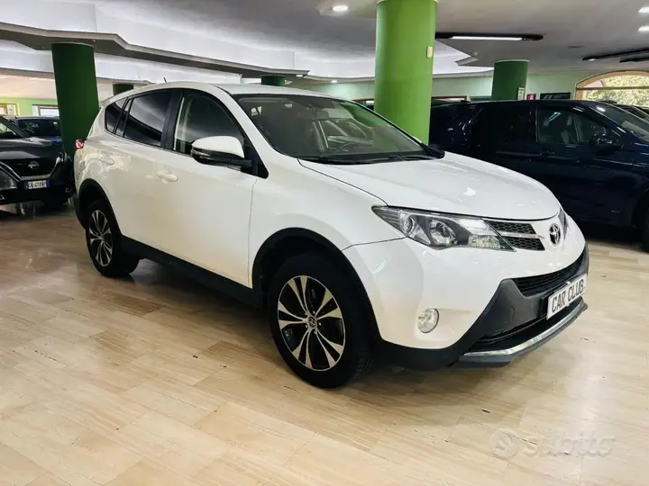 Toyota Rav4 2015 photo 3