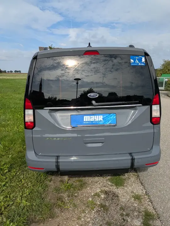 Ford Tourneo 2026 photo 2