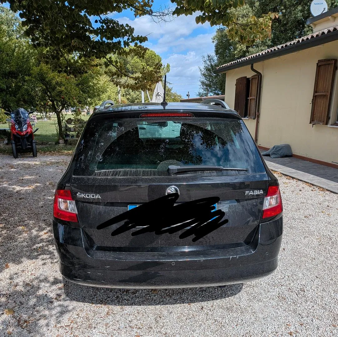 Skoda Fabia 2016 photo 4