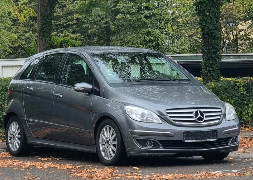 Mercedes-Benz B200