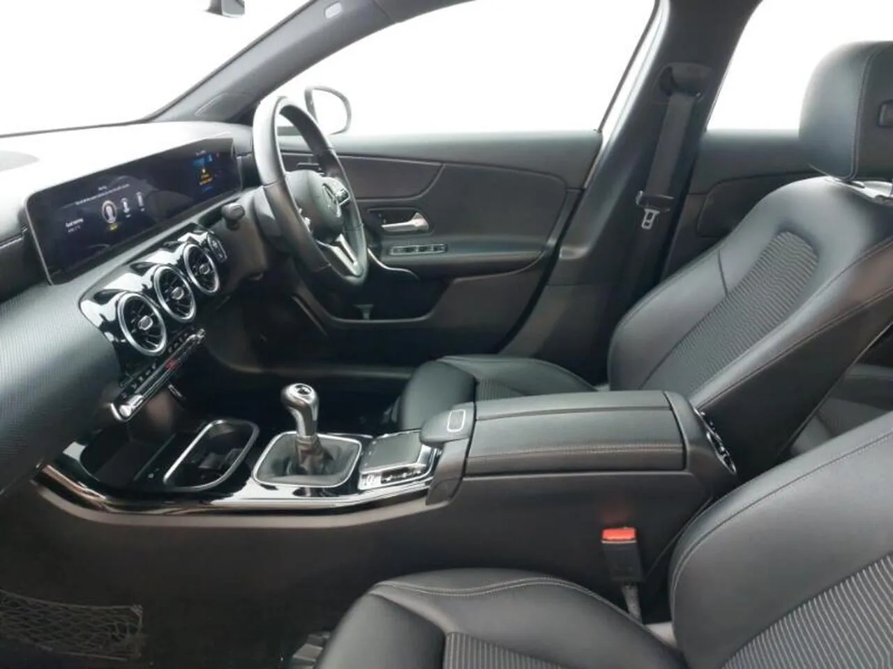 Mercedes-Benz A-Class 2019 photo 5