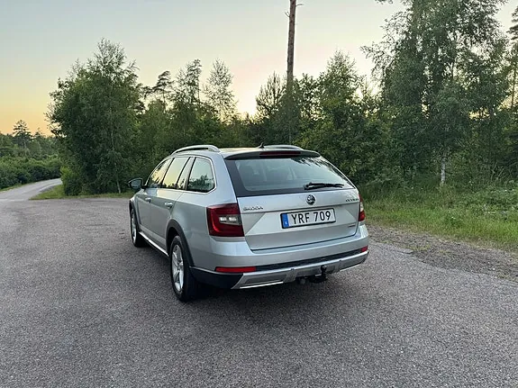 Skoda Octavia Scout 2018 photo 4