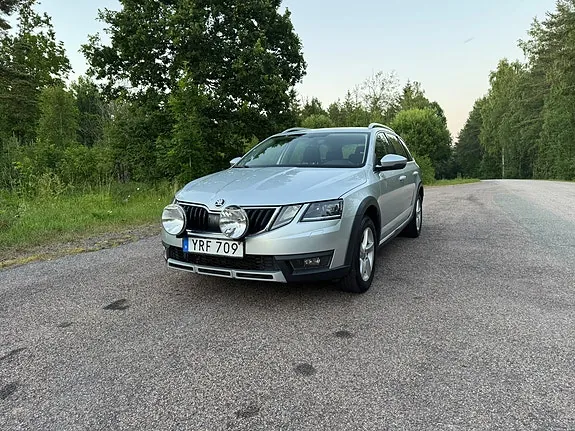 Skoda Octavia Scout 2018 photo 2