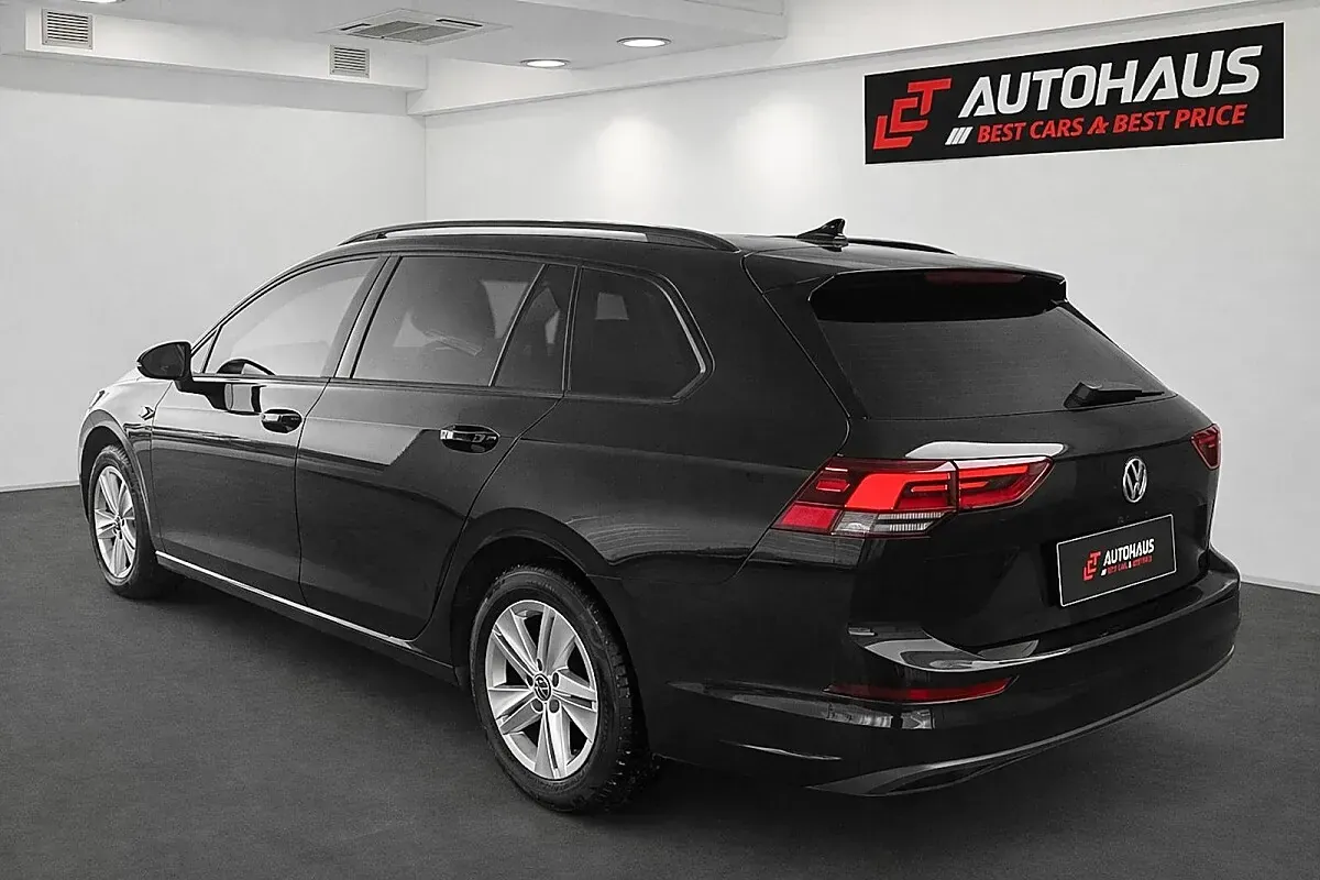 Volkswagen Golf 2023 photo 3