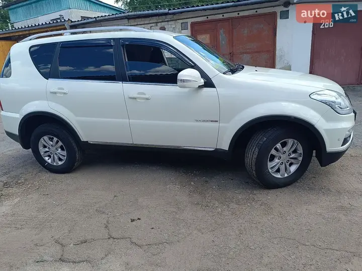 KG Mobility Rexton 2014 photo 3