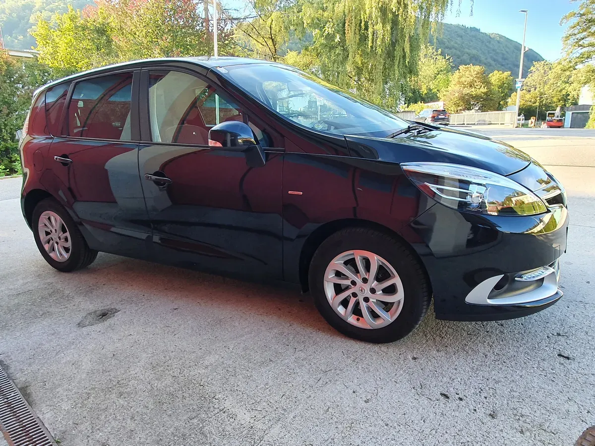 Renault Scenic 2015 photo 2