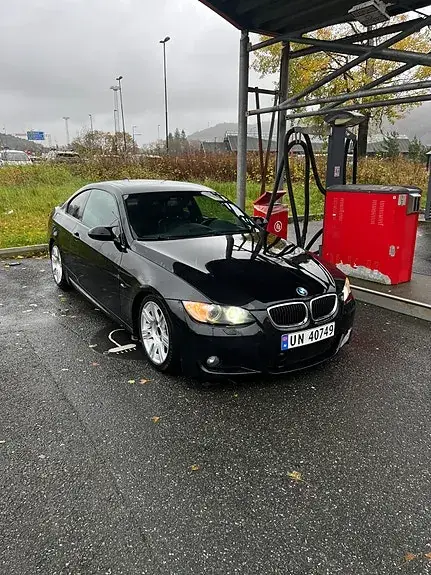 BMW 325D 2009 photo 5