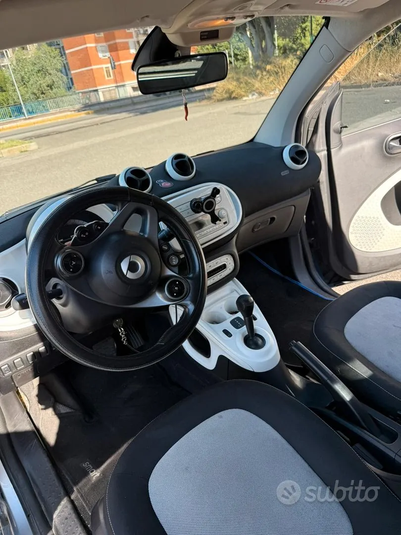 Smart Fortwo 2015 photo 4