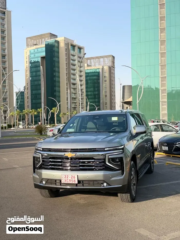 Chevrolet Suburban 2025 photo 3