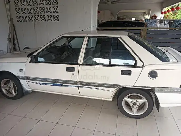 Proton Iswara