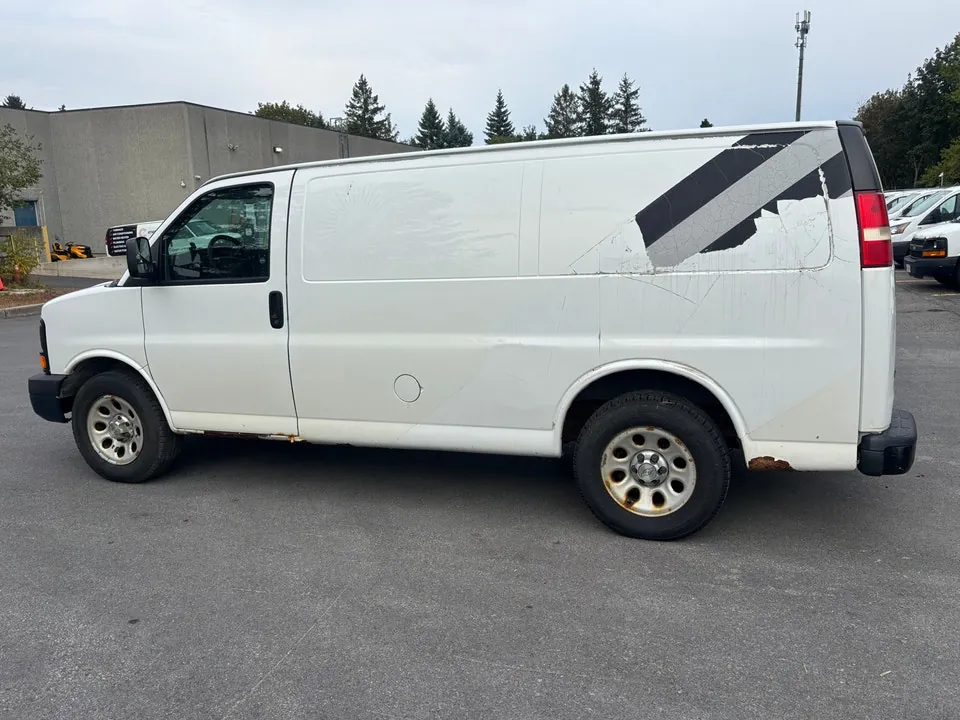 Chevrolet Express 2013 photo 3