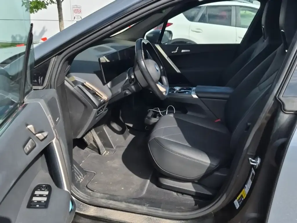 BMW Ix 2023 photo 2