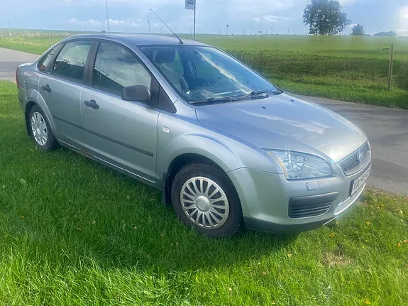 Ford Focus 2005 photo 2
