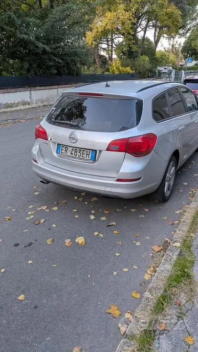 Opel Astra 2013 photo 4