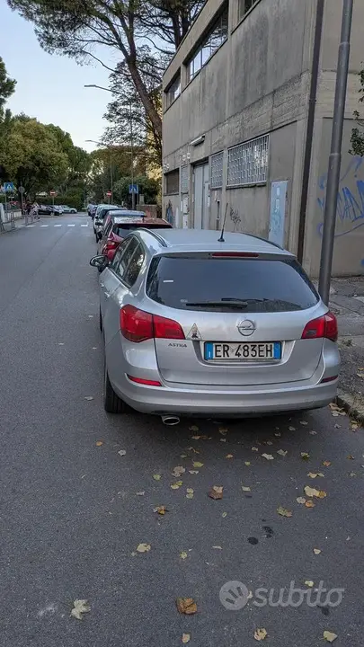 Opel Astra 2013 photo 3