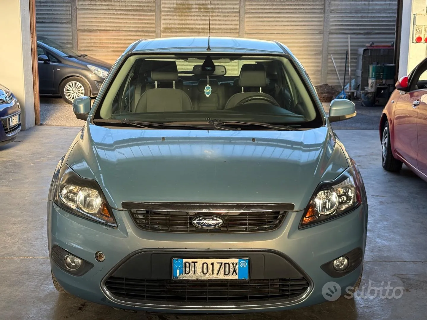 Ford Focus 2009 photo 2