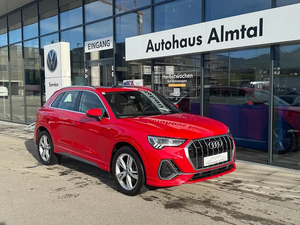 Audi Q3 2019 photo 2