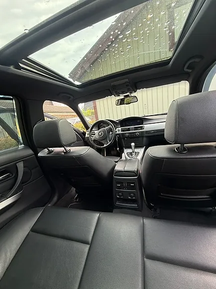 BMW 320D 2010 photo 5
