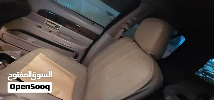 Ford Crown Victoria 2007 photo 3