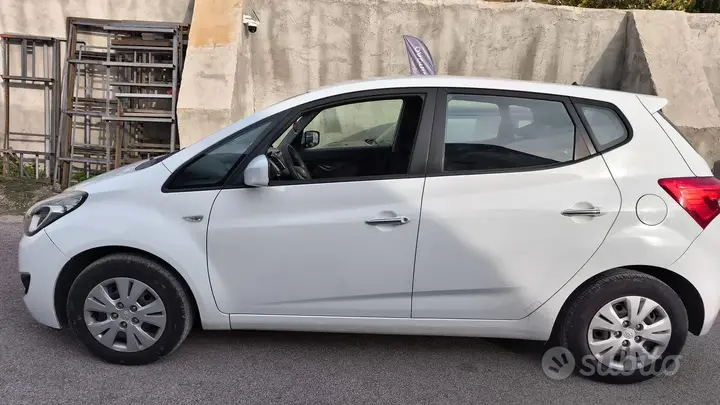 Hyundai Ix20 2011 photo 4