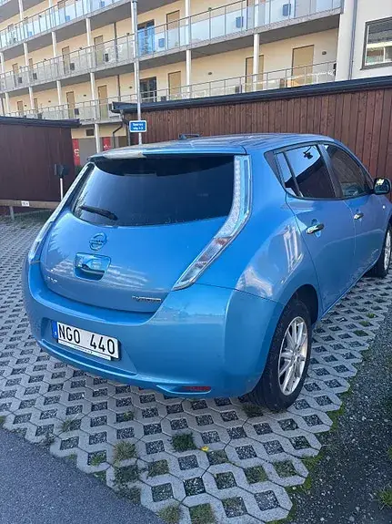 Nissan Leaf 2012 photo 3