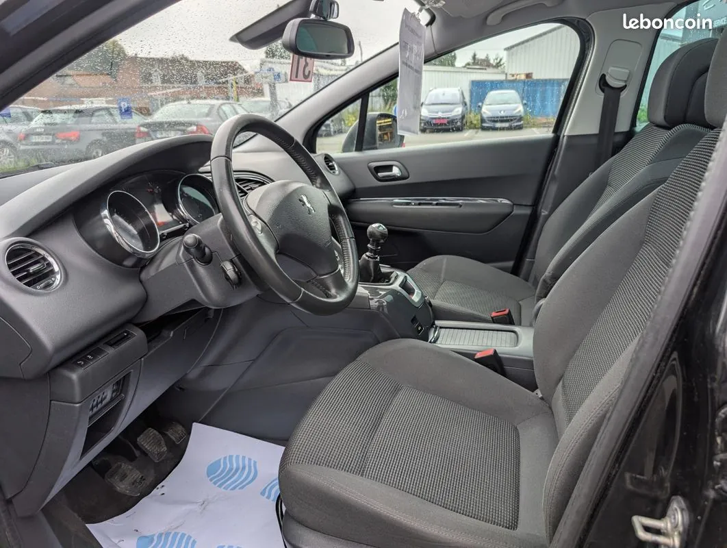 Peugeot 5008 2013 photo 5