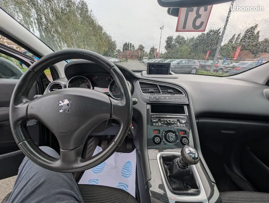 Peugeot 5008 2013 photo 3