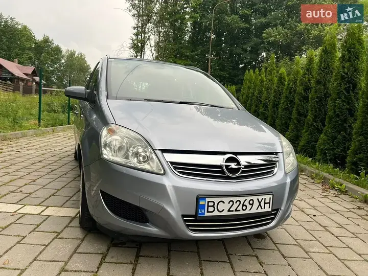Opel Zafira 2008 photo 2