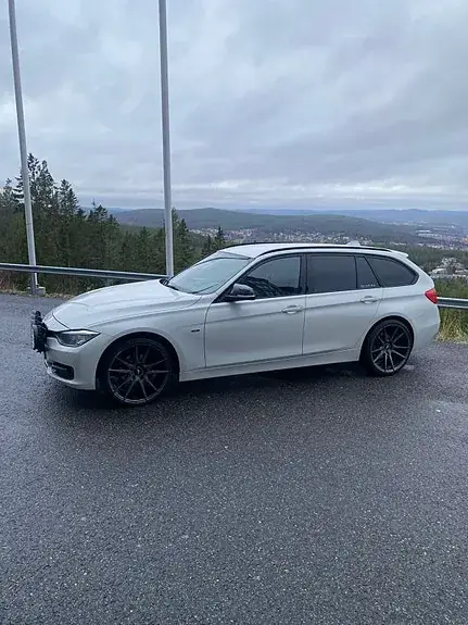 BMW 318D 2014 photo 3