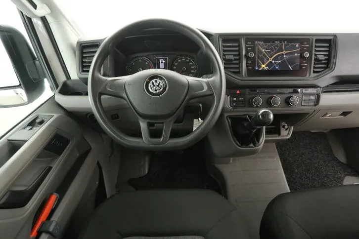 Volkswagen Crafter 2024 photo 2