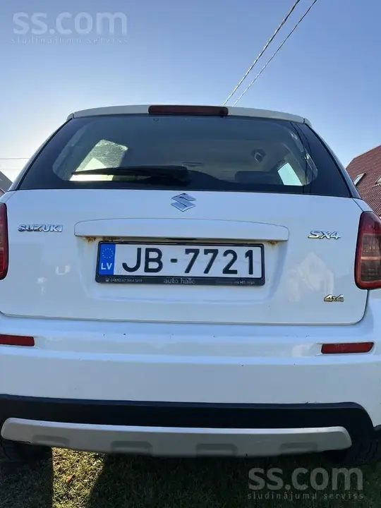 Suzuki Sx4 2012 photo 5