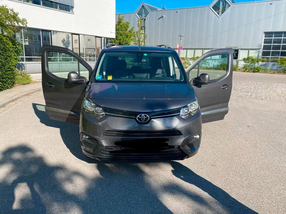 Toyota Proace City