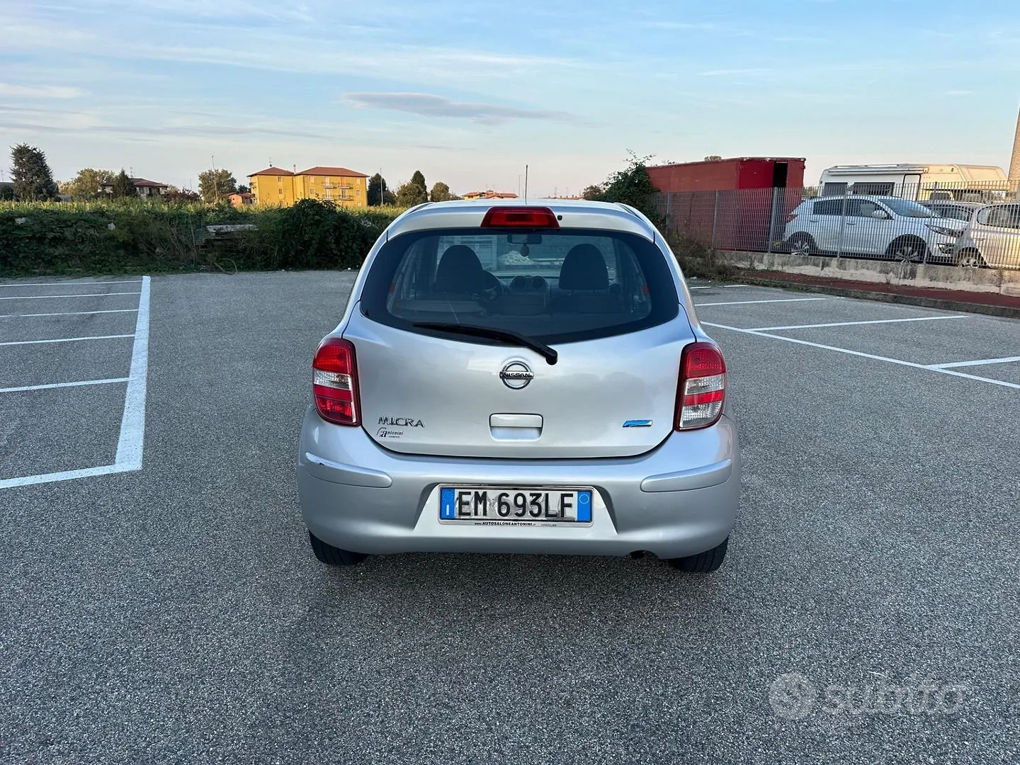 Nissan Micra 2012 photo 5