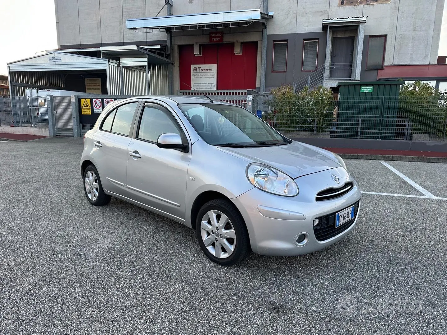 Nissan Micra 2012 photo 3