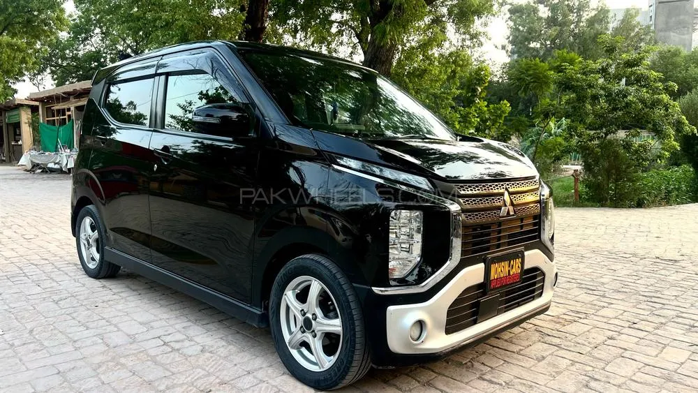 Mitsubishi Ek X