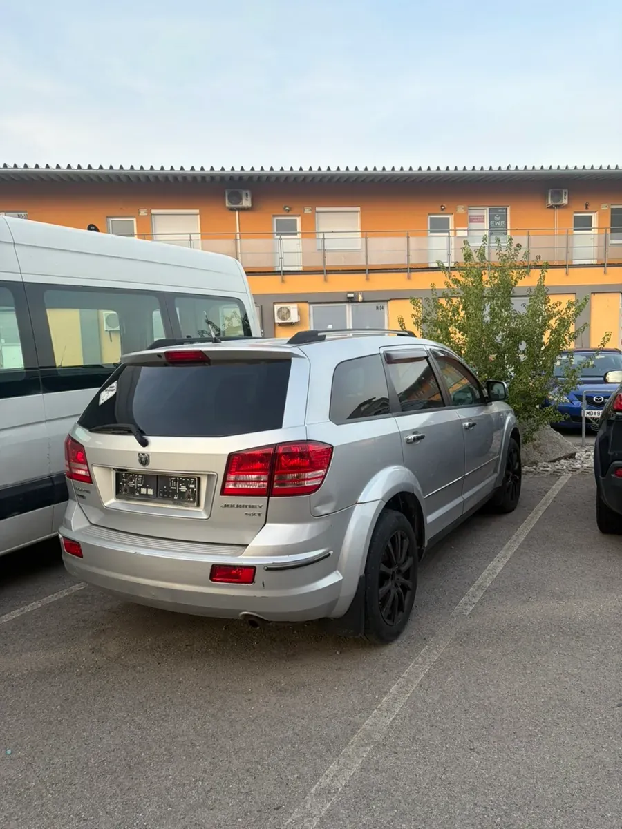 Dodge Journey 2009 photo 2
