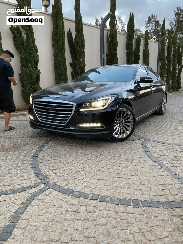 Genesis G80 2016 photo 2