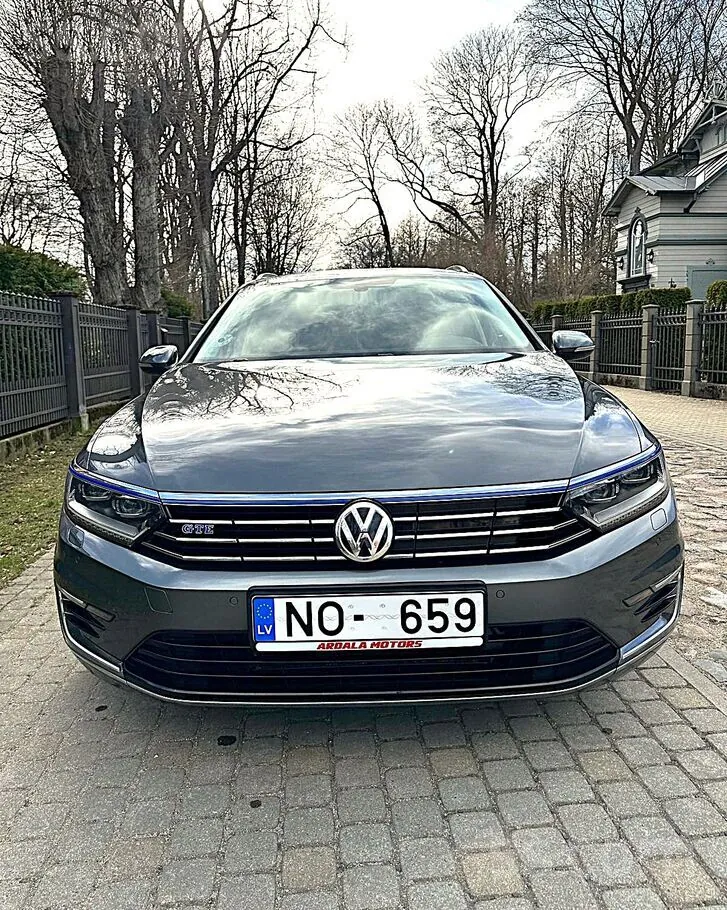 Volkswagen Passat 2017 photo 2