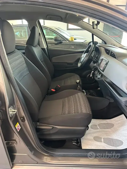 Toyota Yaris 2016 photo 5