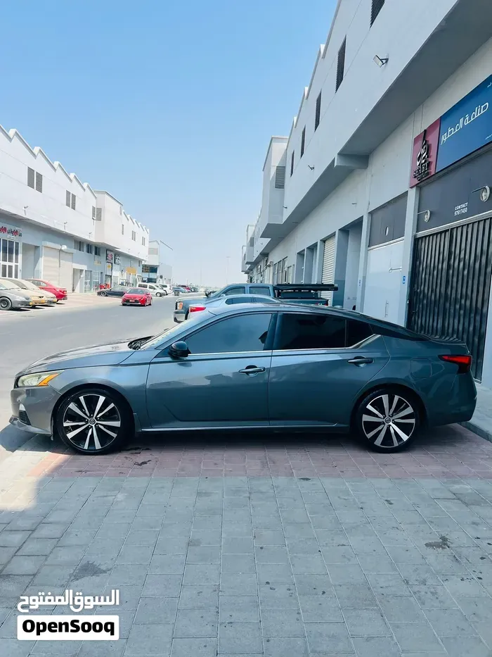 Nissan Altima 2019 photo 4