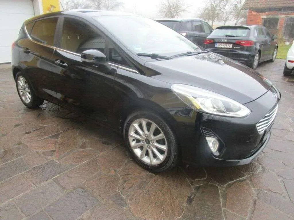 Ford Fiesta 2018 photo 2