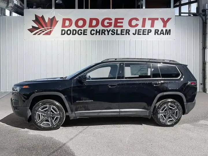 Jeep Cherokee 2026 photo 2
