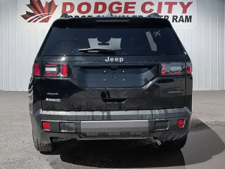 Jeep Cherokee 2026 photo 5
