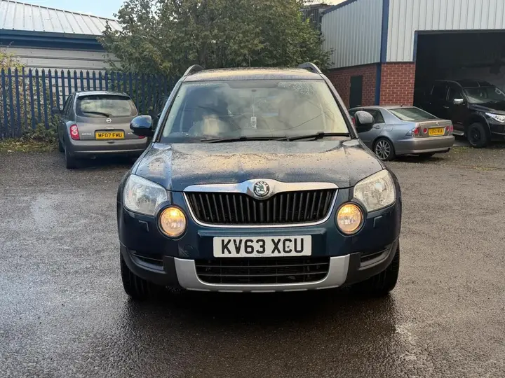 Skoda Yeti 2013 photo 2