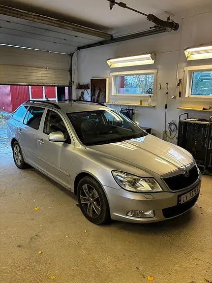 Skoda Octavia 2012 photo 5