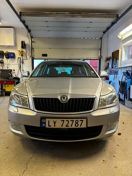 Skoda Octavia 2012 photo 4