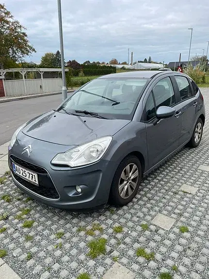 Citroen C3 2011 photo 3
