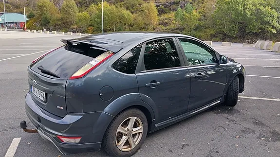 Ford Focus 2010 photo 3